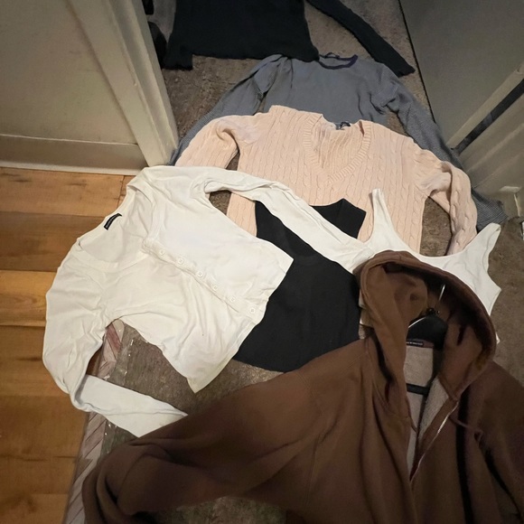 Brandy Melville Other - BRANDY MELVILLE BUNDLE OF 7 ITEMS